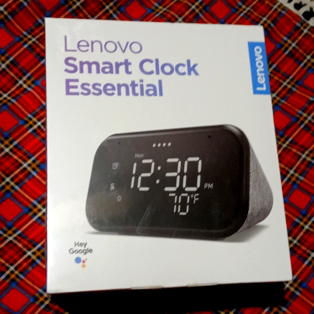Lenovo smart clock essential